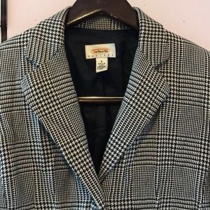 Talbots size 4 Black and Tan houndstooth blazer